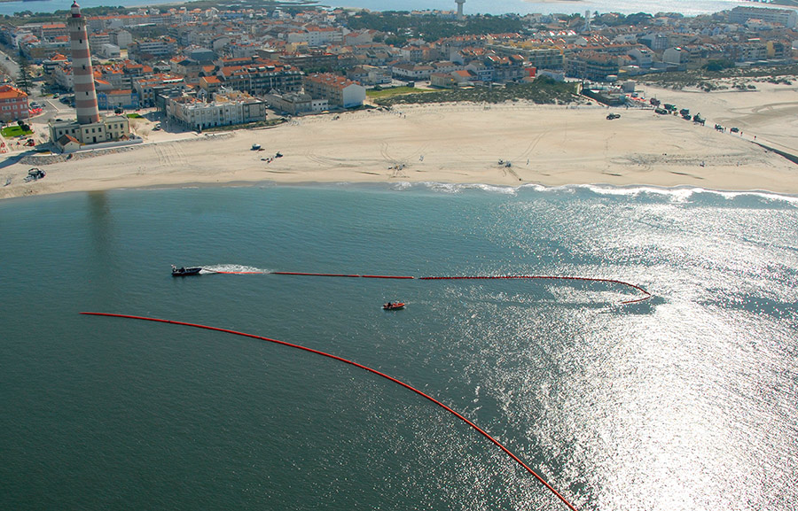 Barreira de estuário insuflável