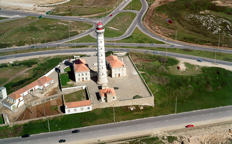 Leca-1.jpg