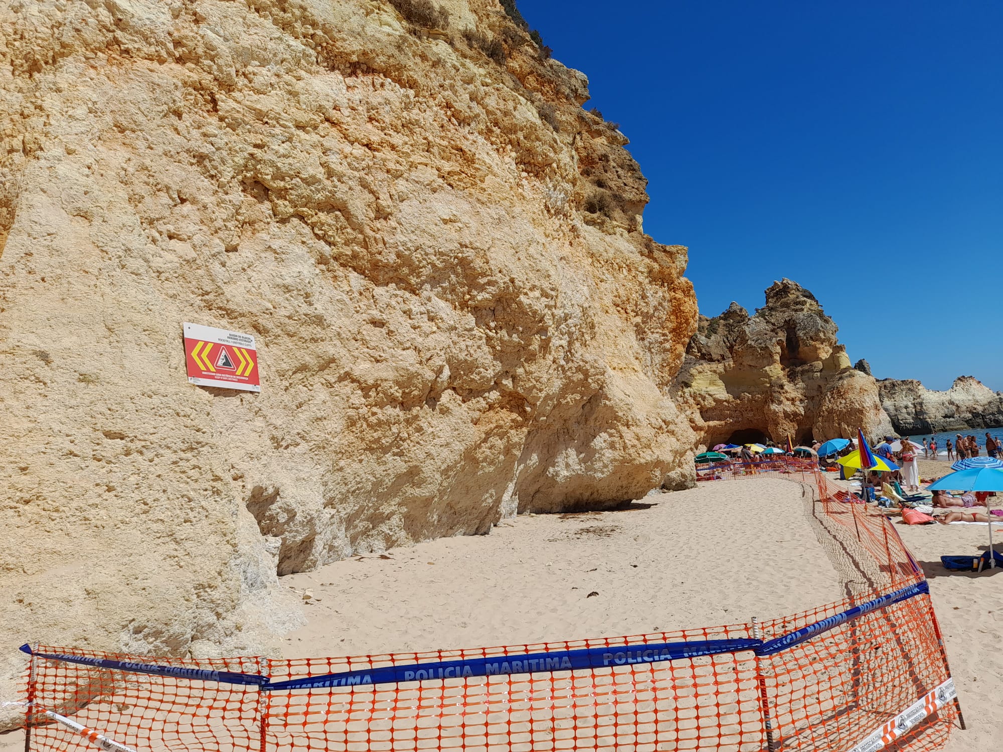 Polícia Marítima isolou área na praia da Prainha