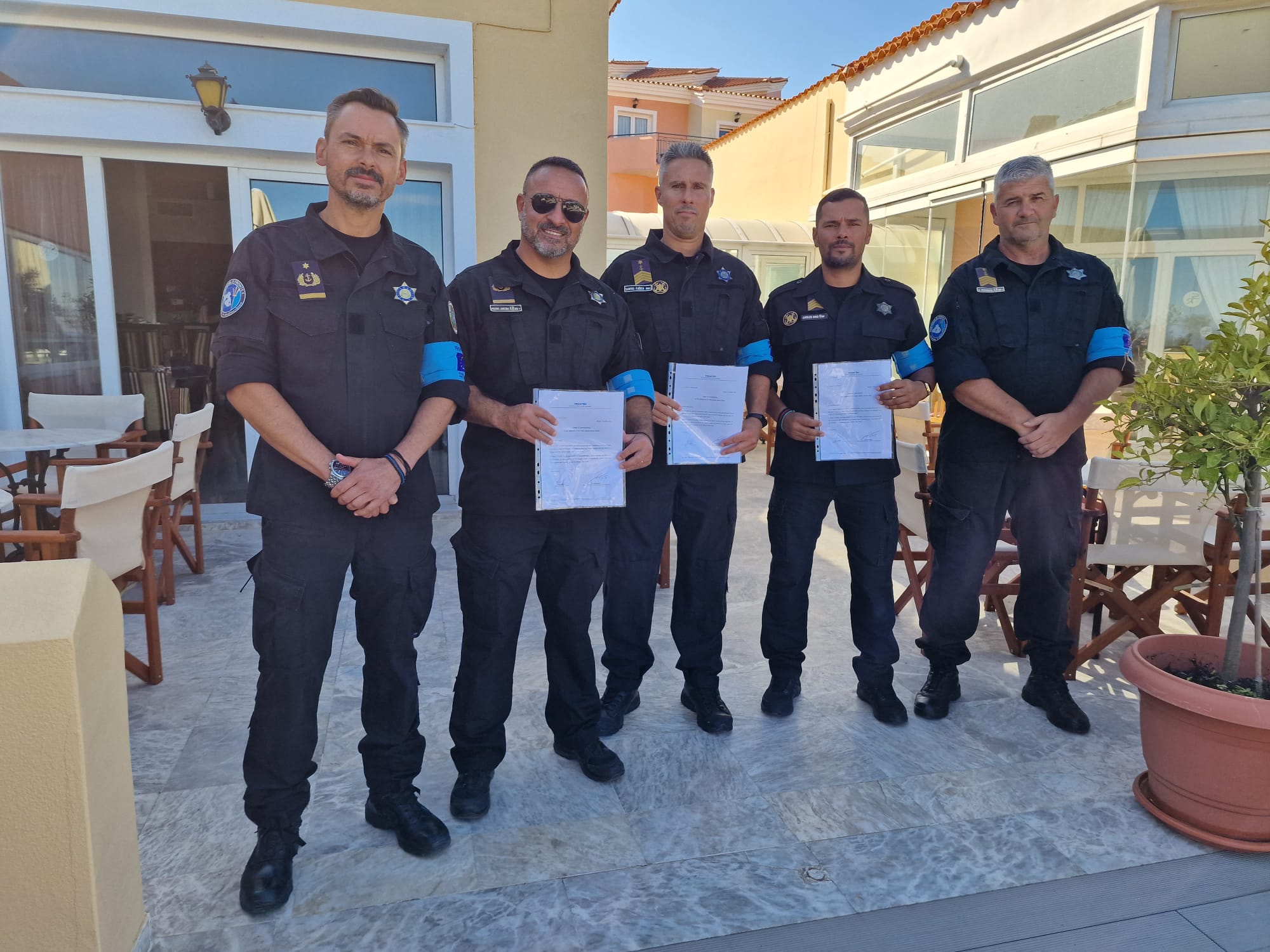 Elementos da Polícia Marítima em missão na Grécia
